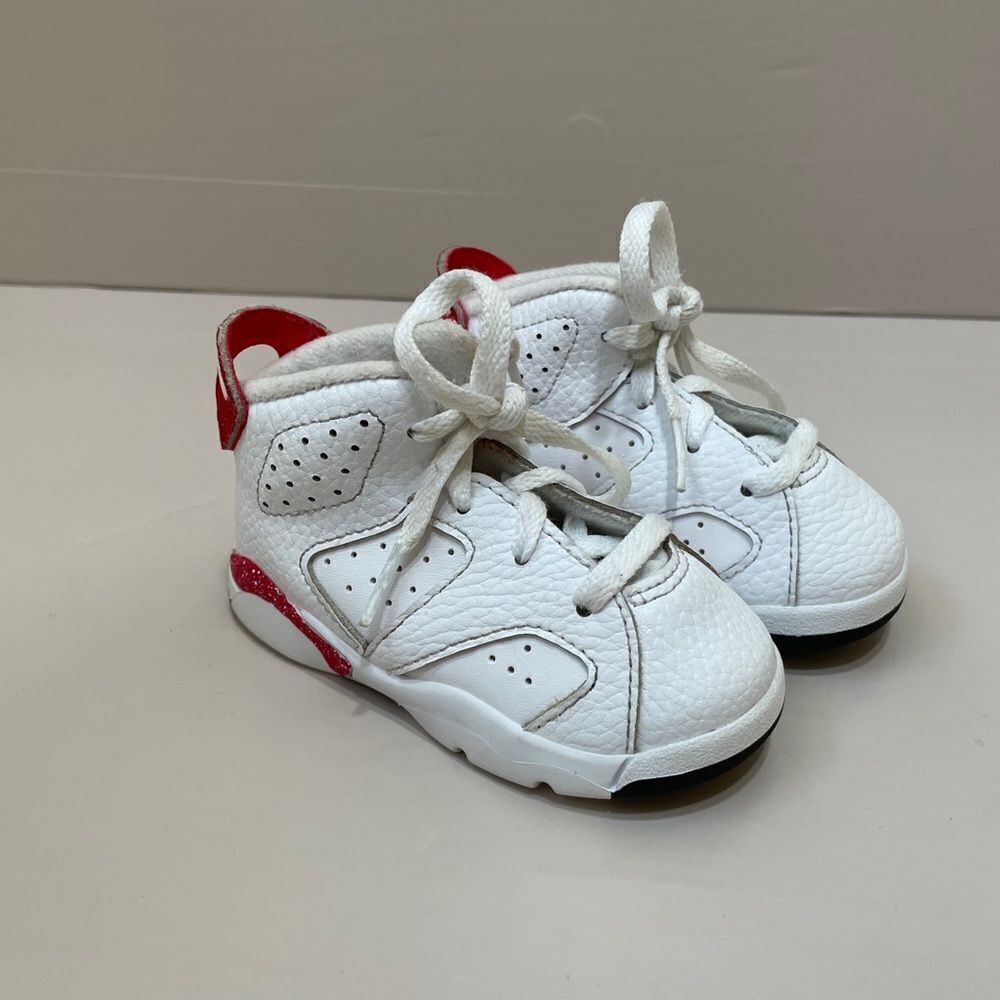 AIR JORDAN‎ 6 RETRO RED OREO SNEAKERS